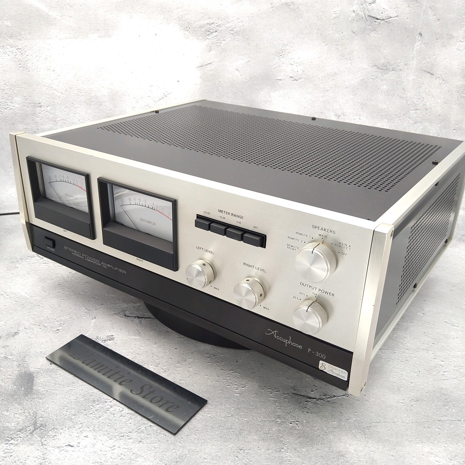 ACCUPHASE P-300 Stereo Power Amplifier Vintage Japan P300 ACCUPHASE P-300 Stereo Power Amplifier Vintage Japan P300
