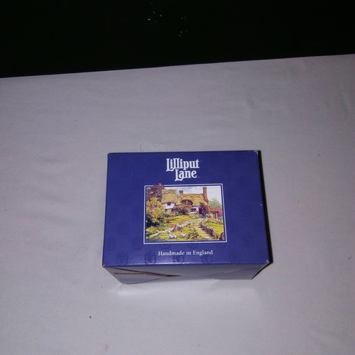 Lilliput Lane 1996 Collectors Club Wash Day Cottage Collectible Retired