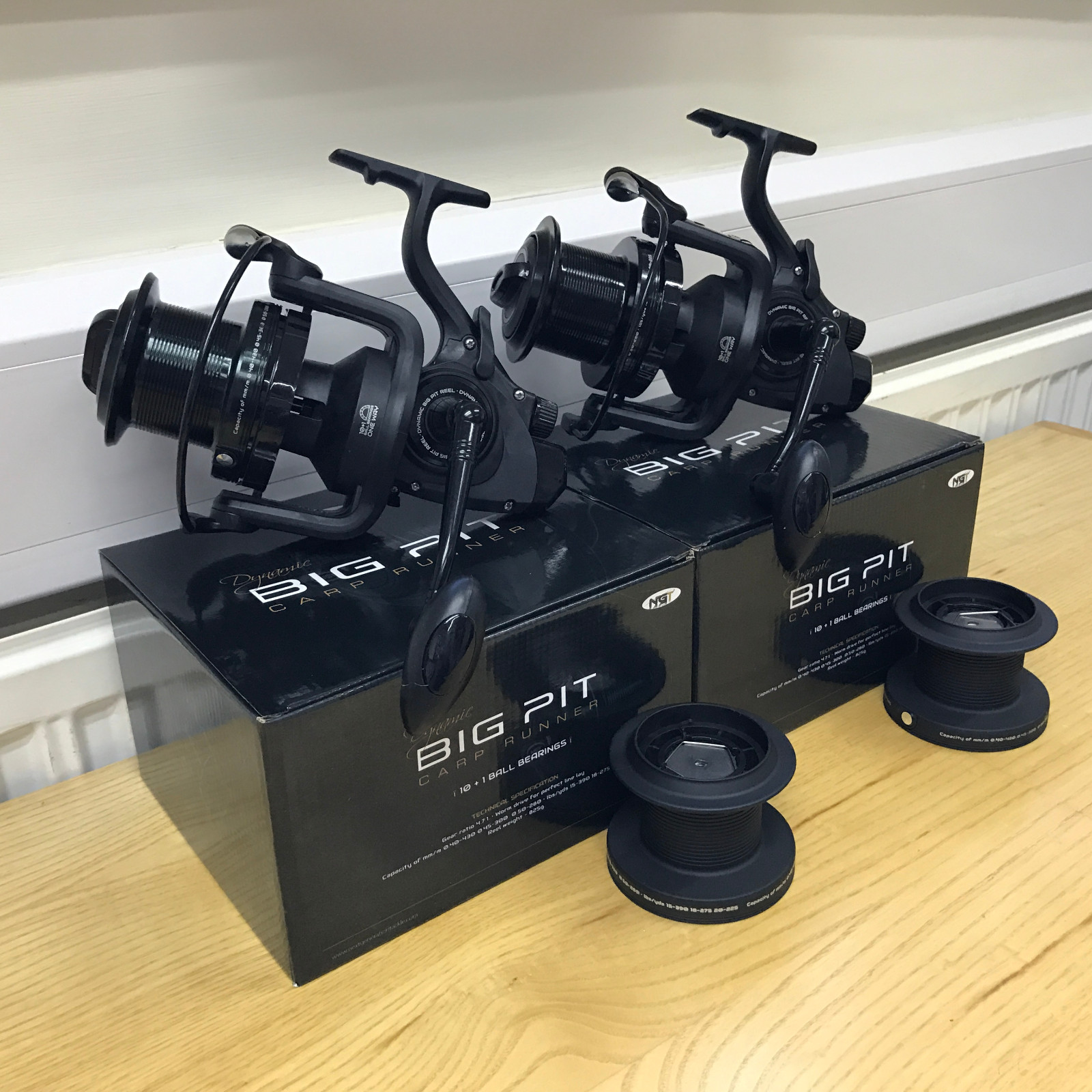 Fishing Equipment 2 x NGT DYNAMIC 9000 BIG PIT Free Spool REELS for CARP FISHING BAIT HOOK