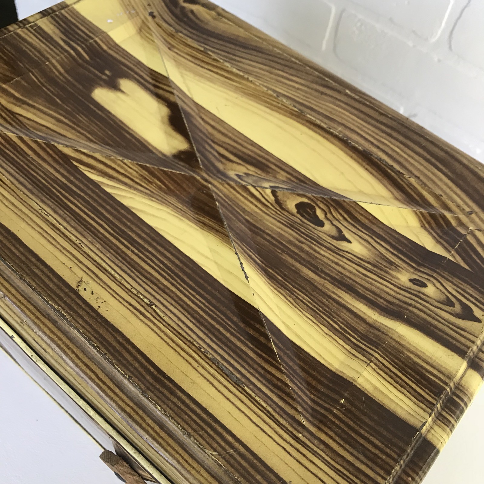 Vintage Metal Picnic Basket Wood Grain Pattern Hinged Lid Wooden Handles