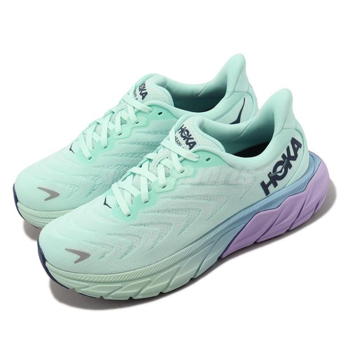 

Женские шоссейные кроссовки Hoka Arahi 6 D Wide Sunlit Ocean Lilac Mist 1123197-SOLM, Синий, Arahi 6 D Wide