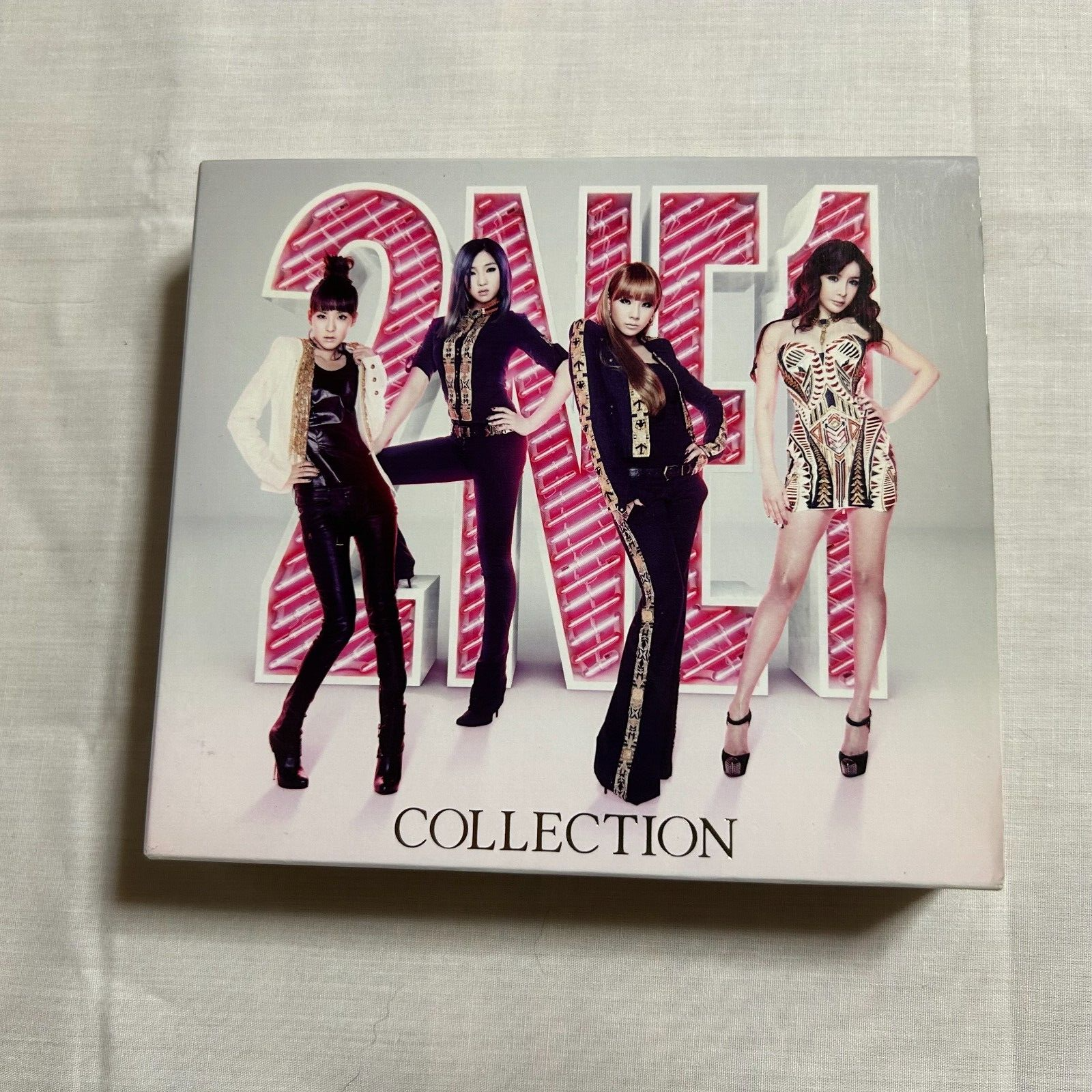 USED 2NE1 COLLECTION JAPAN CD+2 DVD+Photobook 4988064580361
