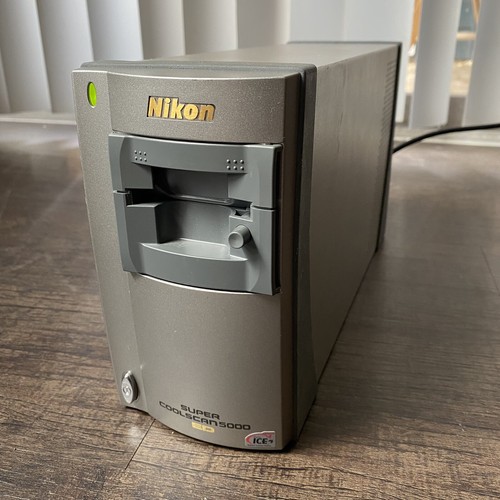 Nikon Super CoolScan 5000 ED 35mm Slide Film Scanner LS5000 Untested