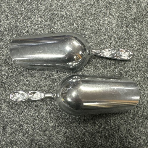 PAIR OF 5oz Aluminum Scoops Ice Bar Dry Goods Bin Candy Shop Metal Brand New