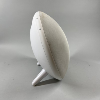 Harmon Kardon Onyx Studio 4 Portable Bluetooth Speaker White