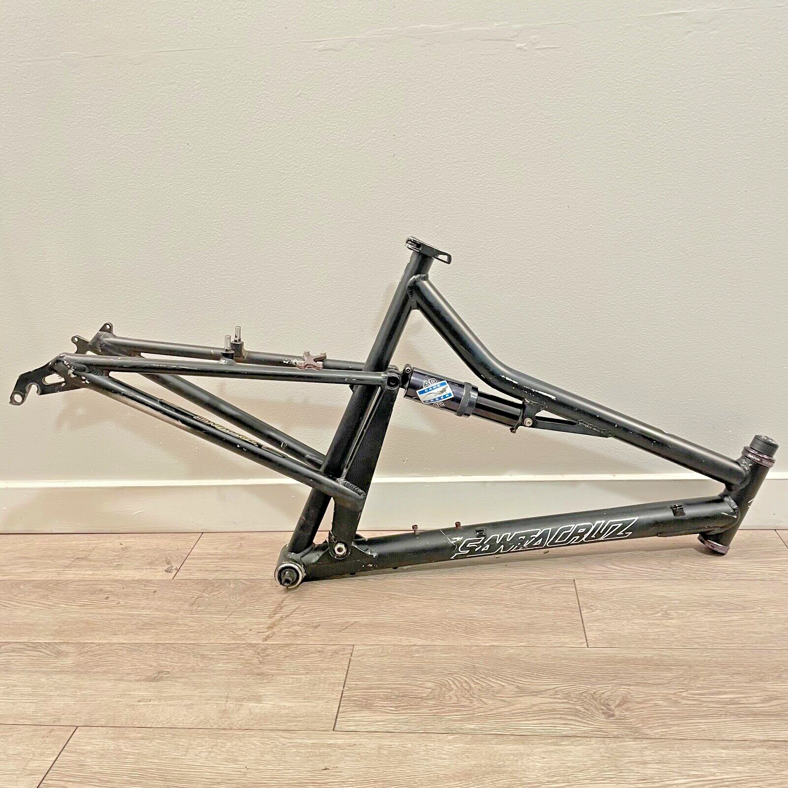 Santa cruz 26 frame hotsell