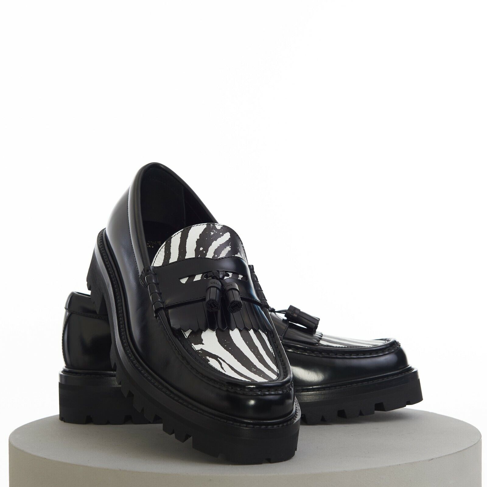 CELINE 970$ Men's Black Leather Margaret Loafer - Tassels CELINE 970$ Men's Black Leather Margaret Loafer - Tassels