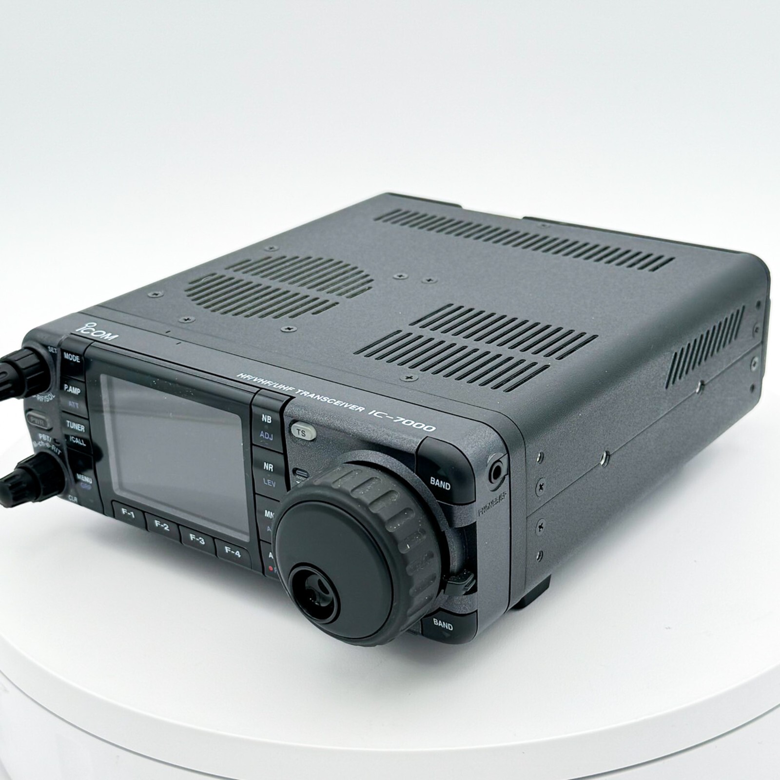 アイコムIC-7000M 50W機　美品 ICOM IC-7000M 50W 美品（RigPix Database - Icom - IC-7000）