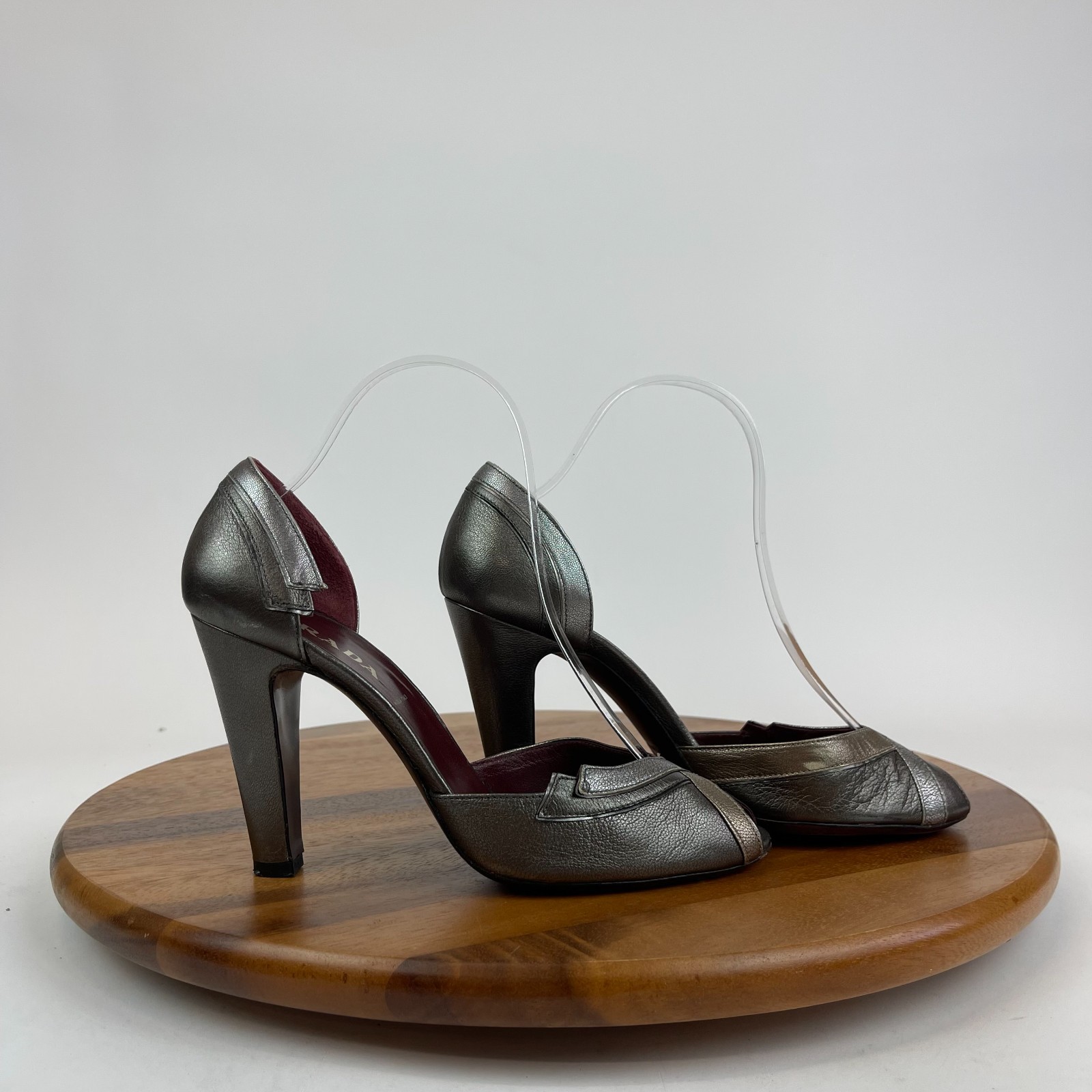 靴 Prada Leather Strap Heels Womens Vintage Prada Art Deco Metallic Leather Peep Toe