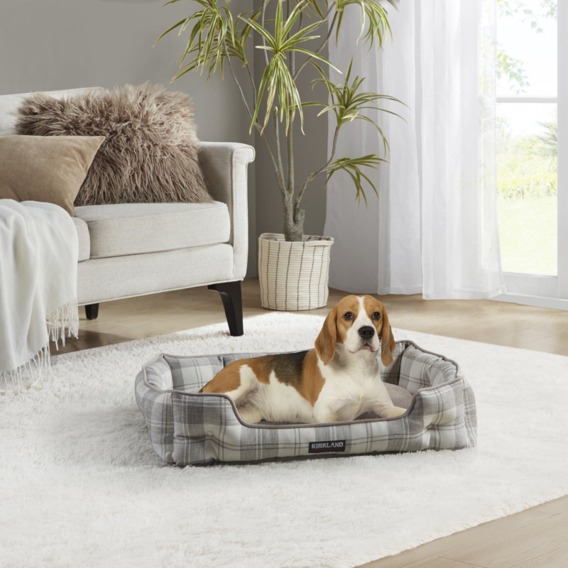 Kirkland Signature Tufted Cuddler Pet Bed, Beige Plaid