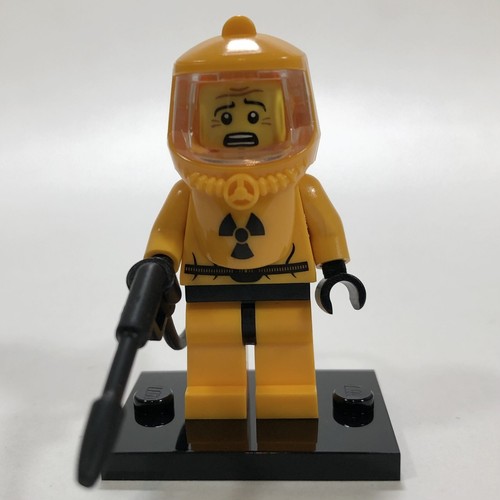 LEGO Hazmat Guy Minifigure 8804 Series 4 Spray Gun Radioactivity Hazard Suit