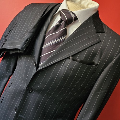 Ermenegildo Zegna Super 110s BLACK Pinstripe 2-PIECE SUIT - 38 R