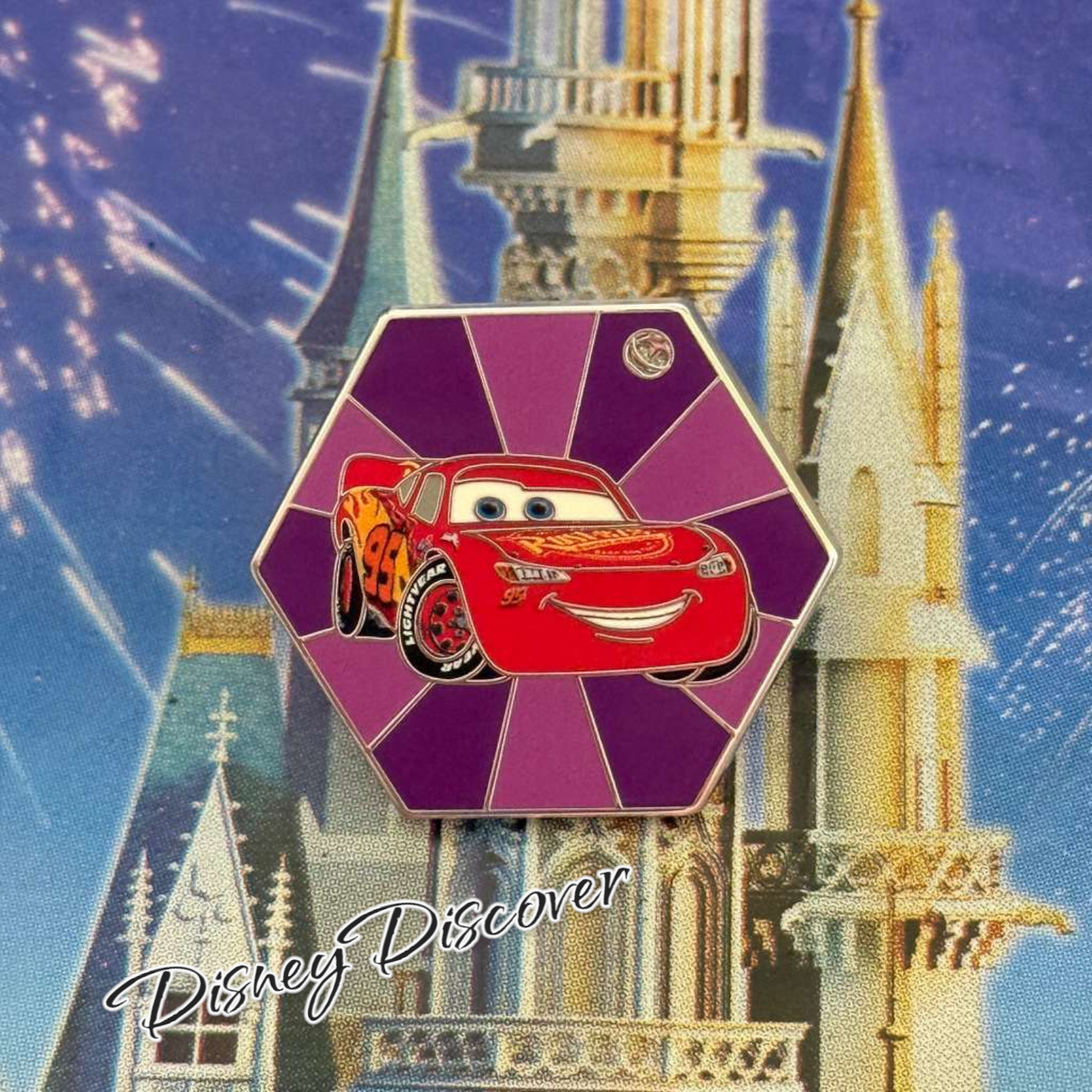 Disney Pixar WDW Film Cars Lightning McQueen Hidden Mickey Hexagon Pin G6