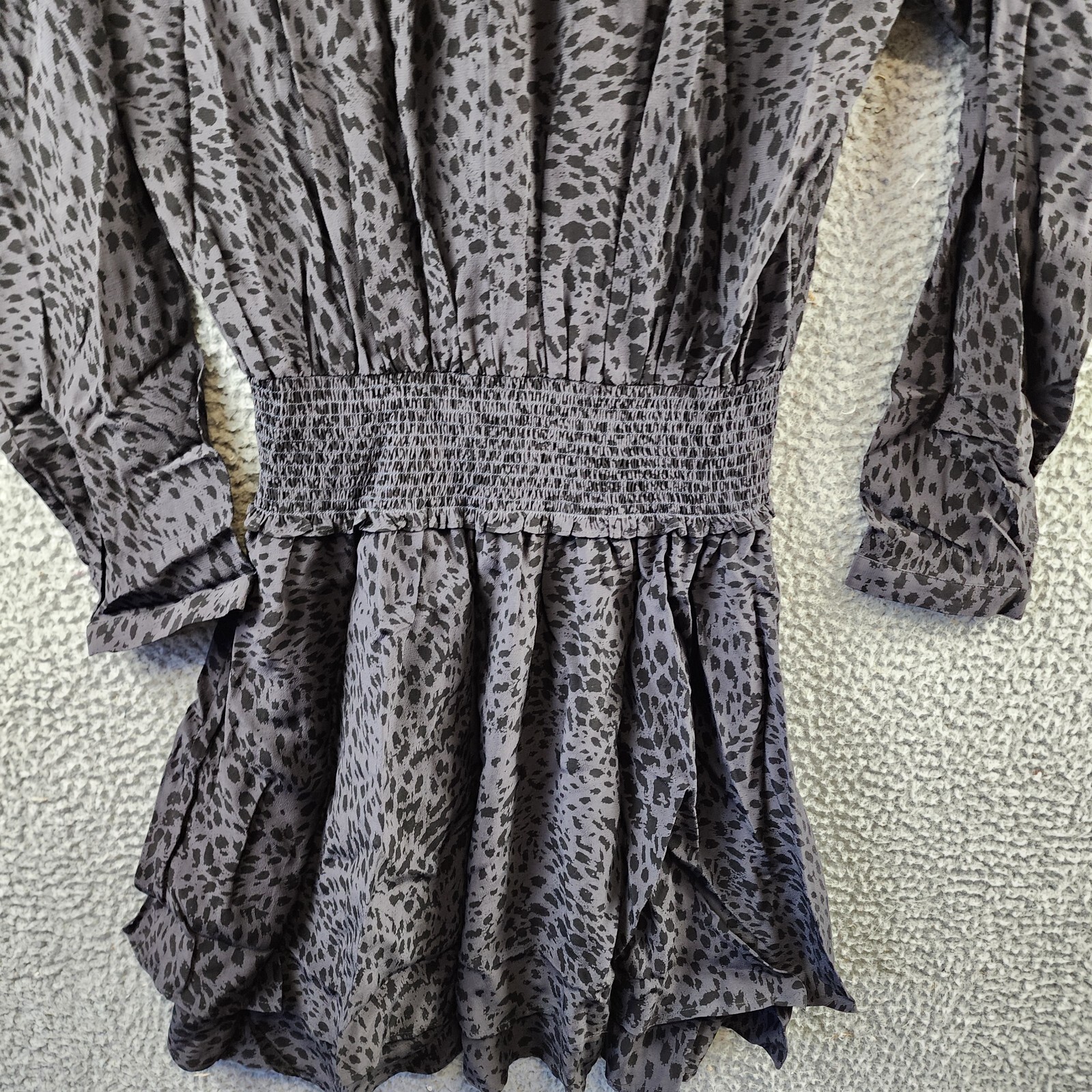 Rails Jasmine Animal Print Mini Dress Women's S Grey V-neck Button Closure L/S~ - Picture 14 of 15