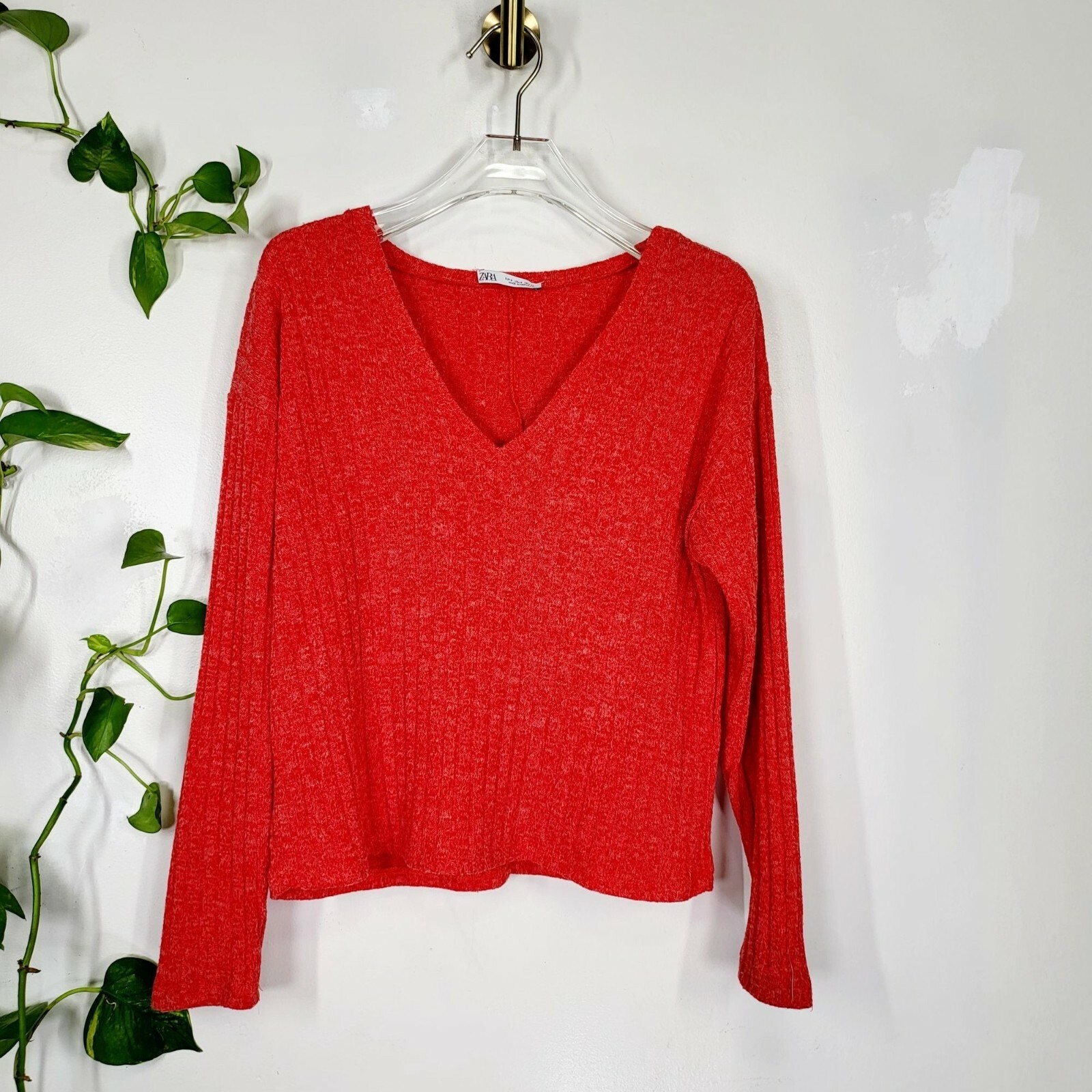 ZARA Red Ribbed Knit V-Neck Sweater SMALL Pullover
