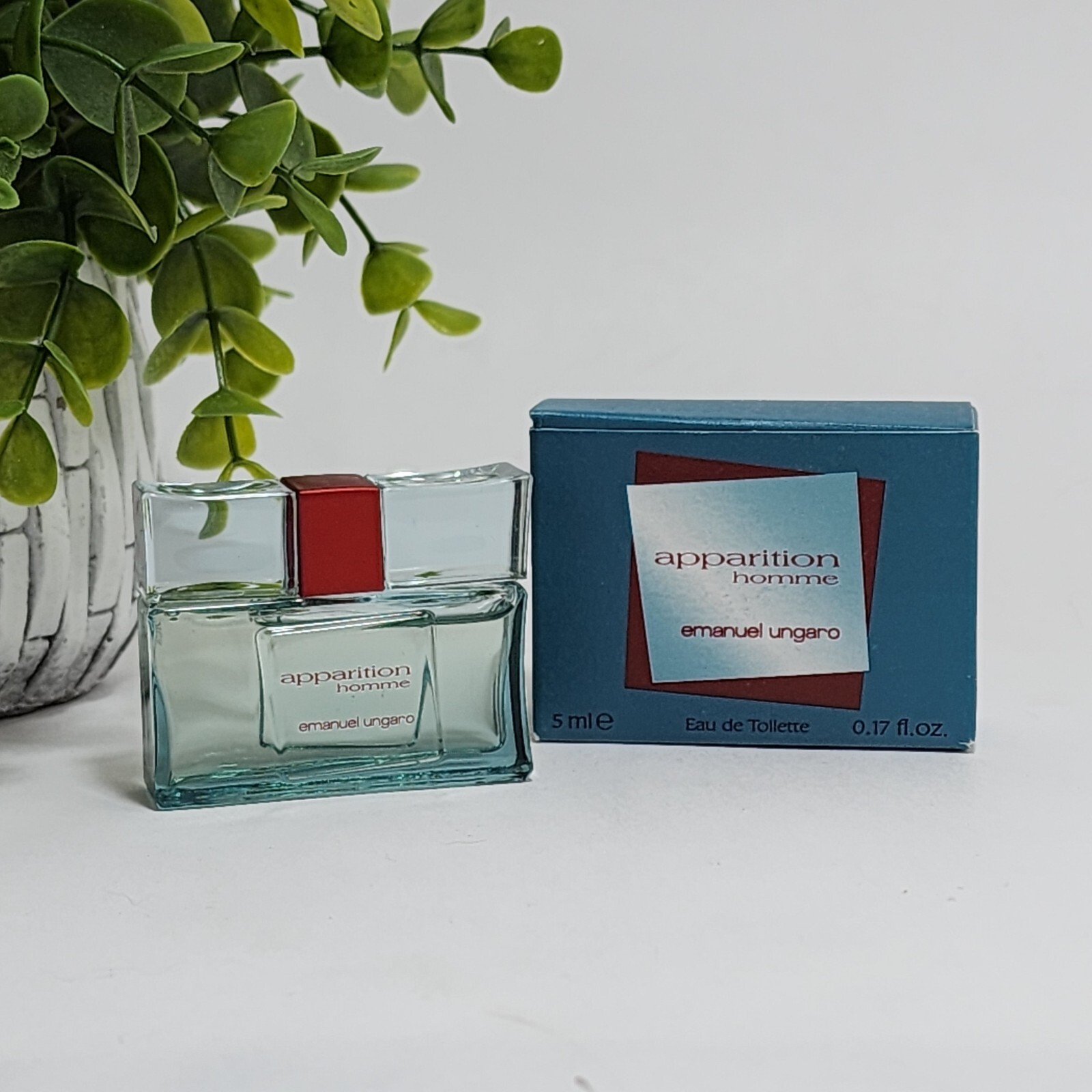 Emanuel Ungaro Apparition Cobalt 香水 Apparition Cobalt Emanuel Ungaro cologne - a fragrance for