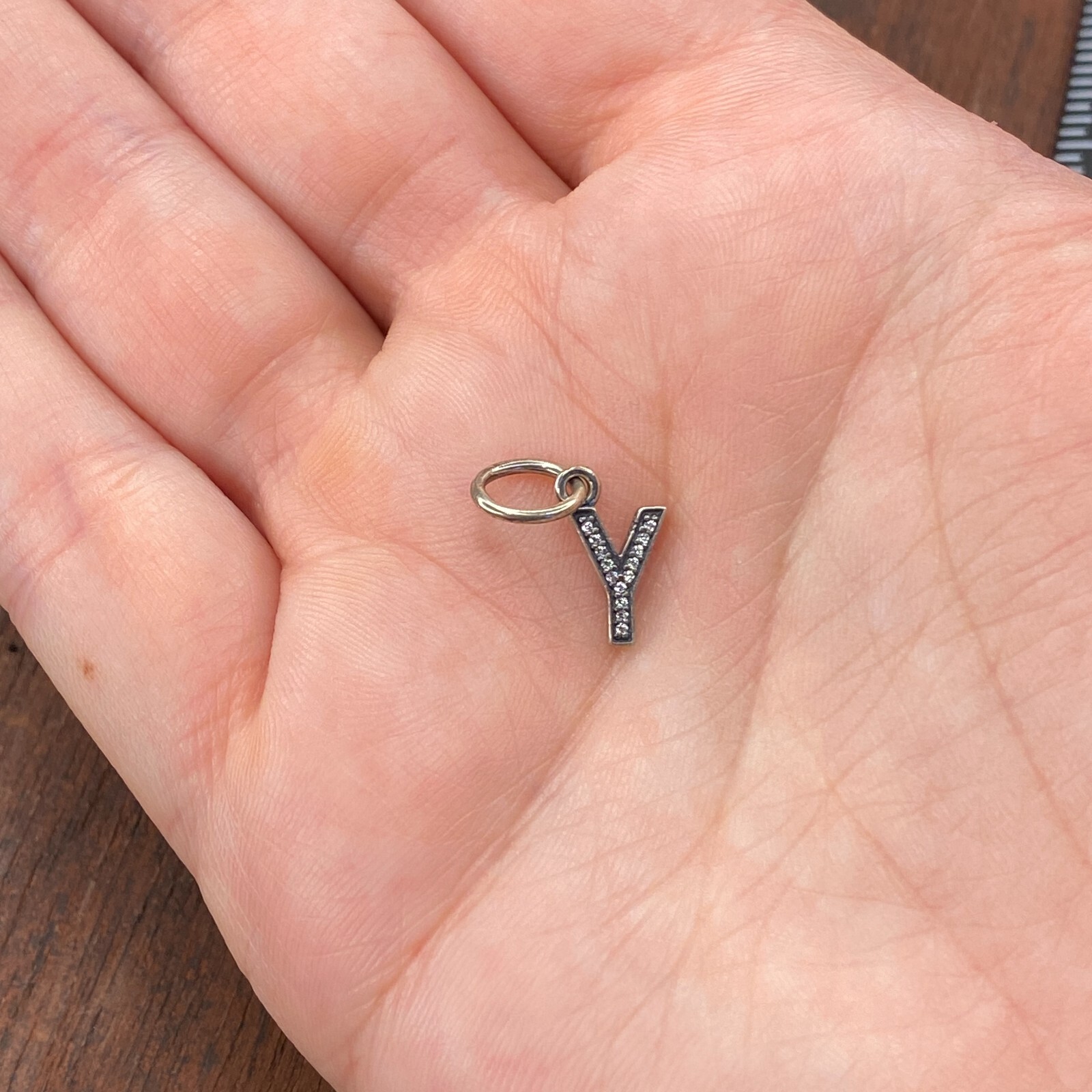 アクセサリー y Pandora Sterling Silver Alphabet Letter Y Dangle with Clear