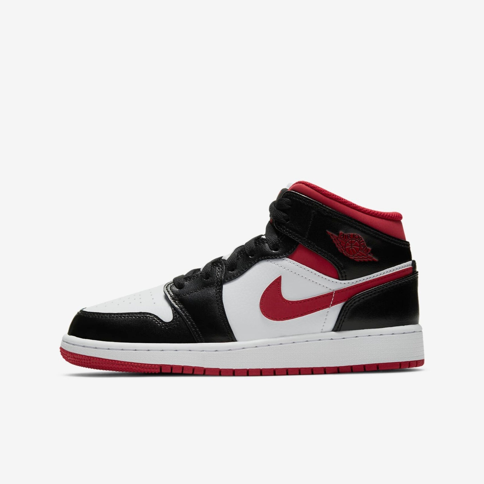 

Кроссовки Nike Air Jordan 1 Mid Gym красные черные белые GS DJ4695-122, White/black/gym red, Jordan Air 1 Mid GS