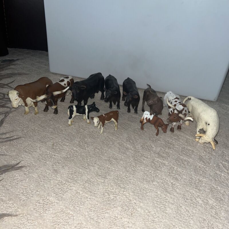 Schleich Bull and Cow Lot