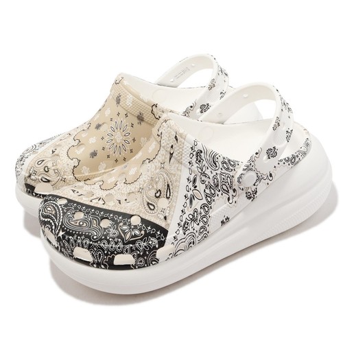 

Мужские слипоны унисекс Crocs Classic Crush Bandana Clog Paisley White 208119-2ZM, Бежевый, Classic Crush Bandana Clog