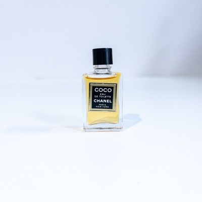 Vintage Coco Chanel Women Eau de Parfum Splash  .13 Oz Mini NWOB