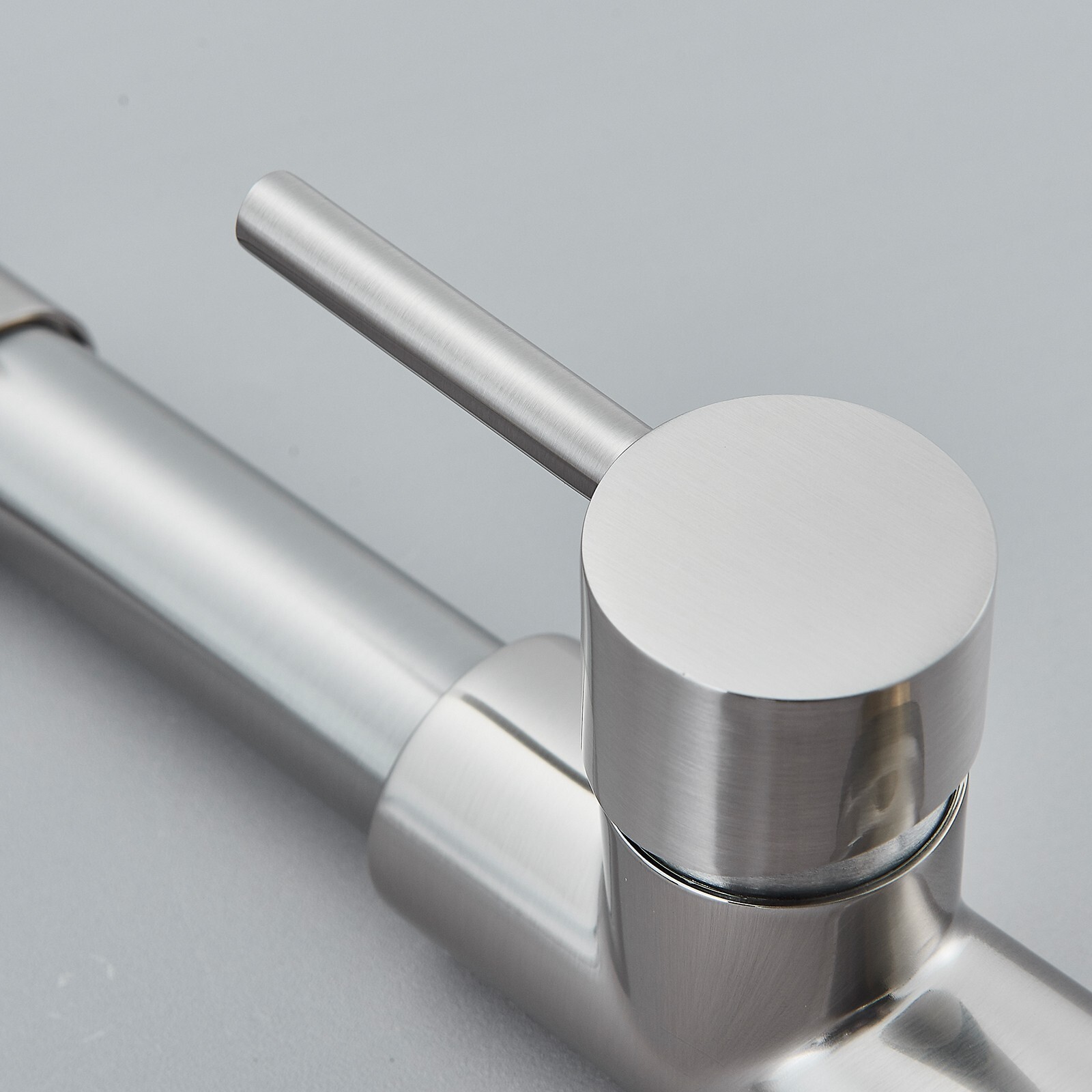 Brushed Nickel Kitchen Faucet with Pull Down Sprayer Single Handle Sink Mixer