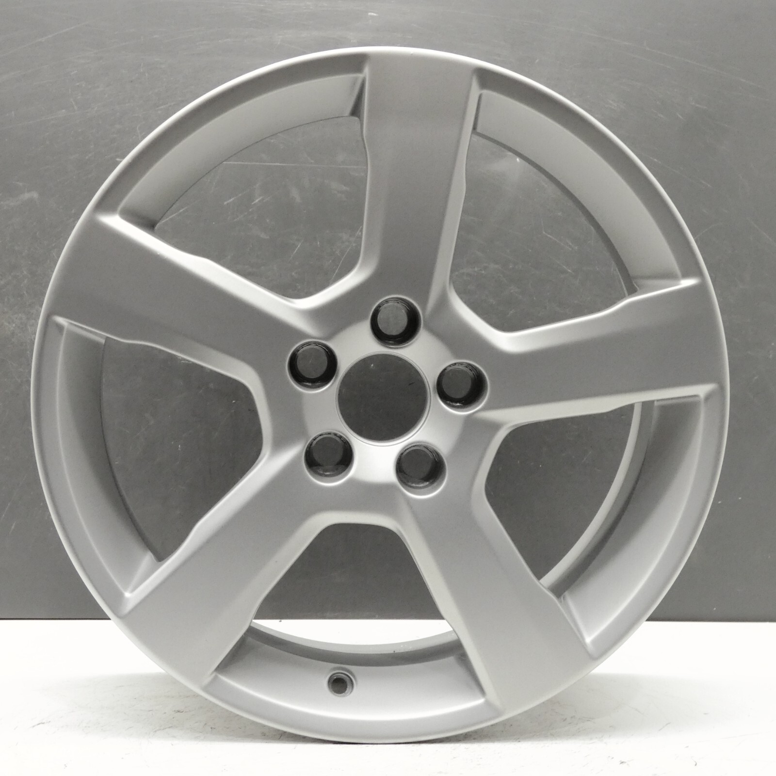 VOLVO S40 C30 R-DESIGN CRATUS SILVER 17 VOLVO S40 C30 R-DESIGN CRATUS SILVER 17