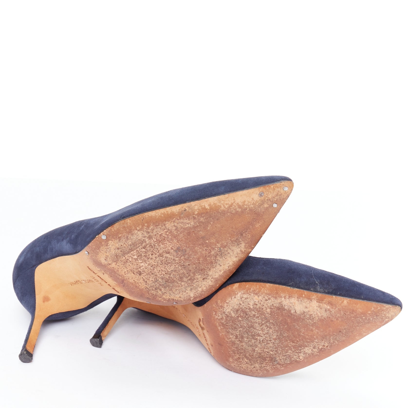 BB 70 | Bright Red Suede pointed toe Pumps | Manolo Blahnik