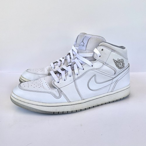 Nike Air Jordan 1 Mid White Wolf Grey basketball shoes