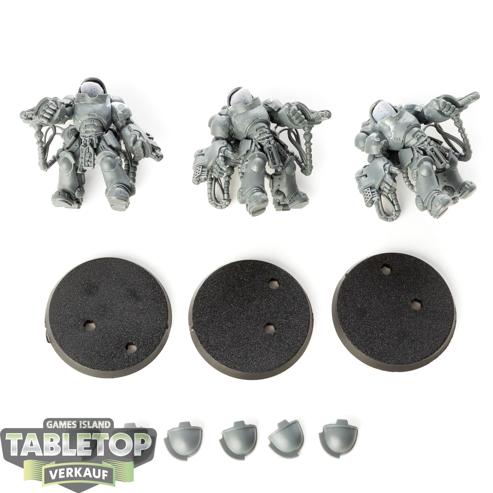 Space Marines - 3 x Primaris Aggressors - teilweise gebaut