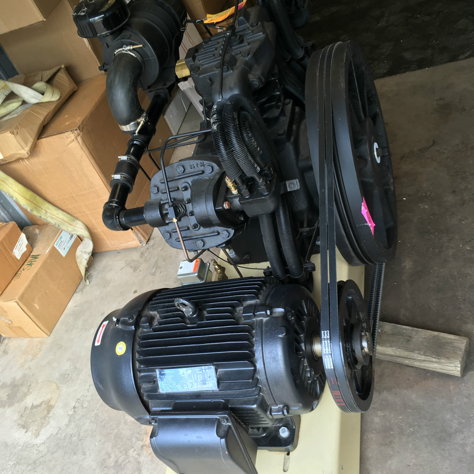 Ingersoll Rand 2000E25-FP 25-HP Two-Stage 3 Cylinder Air Compressor CFM 82 NEW!