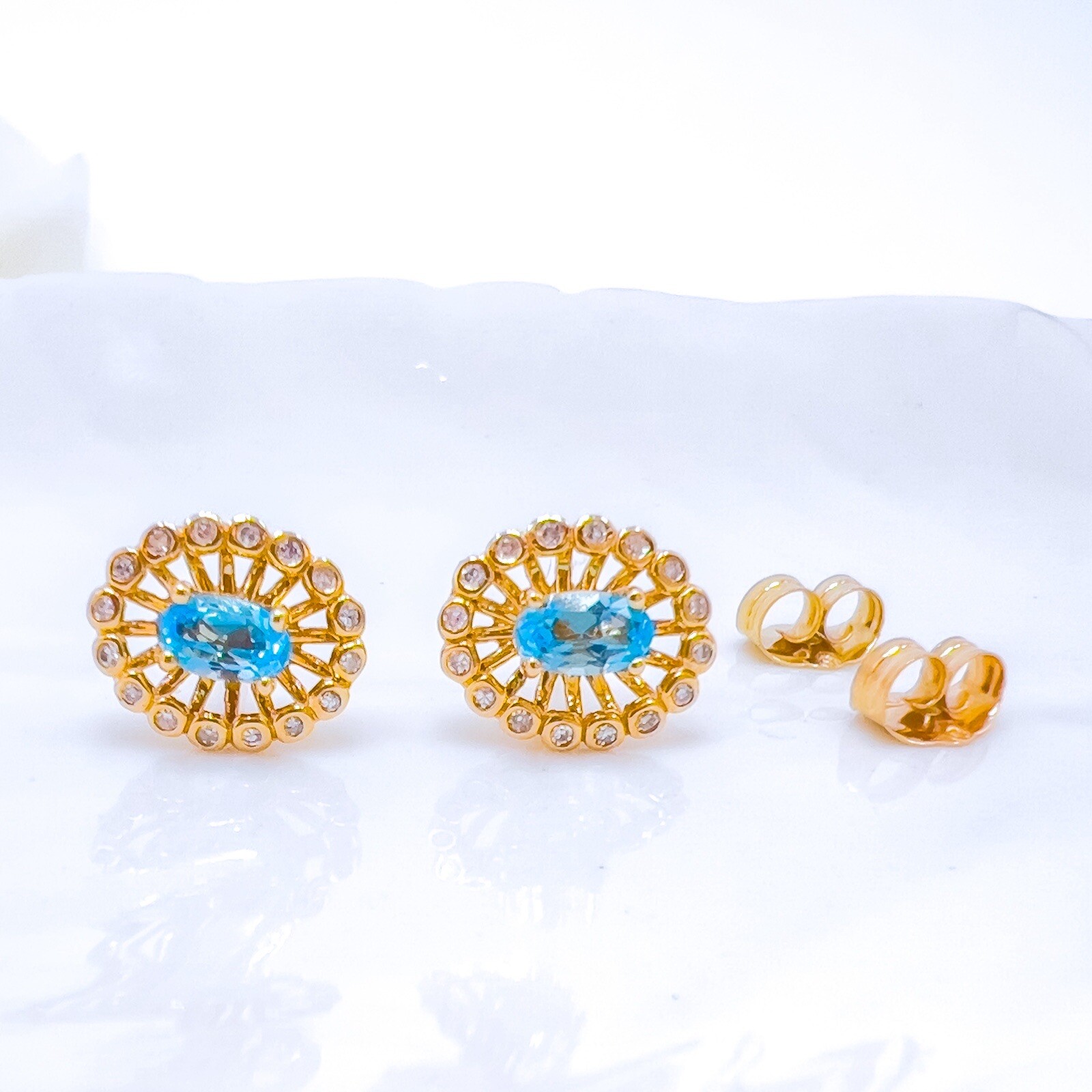 14k Yellow Gold Swiss Blue Topaz & Diamond Halo Oval Stud Earrings, New - Picture 9 of 11