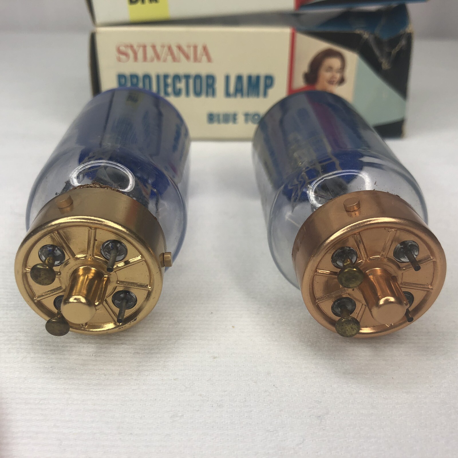 Lot of 2 Vintage Sylvania Projector Lamps DFR Blue Top 500 Watts 25 Hours