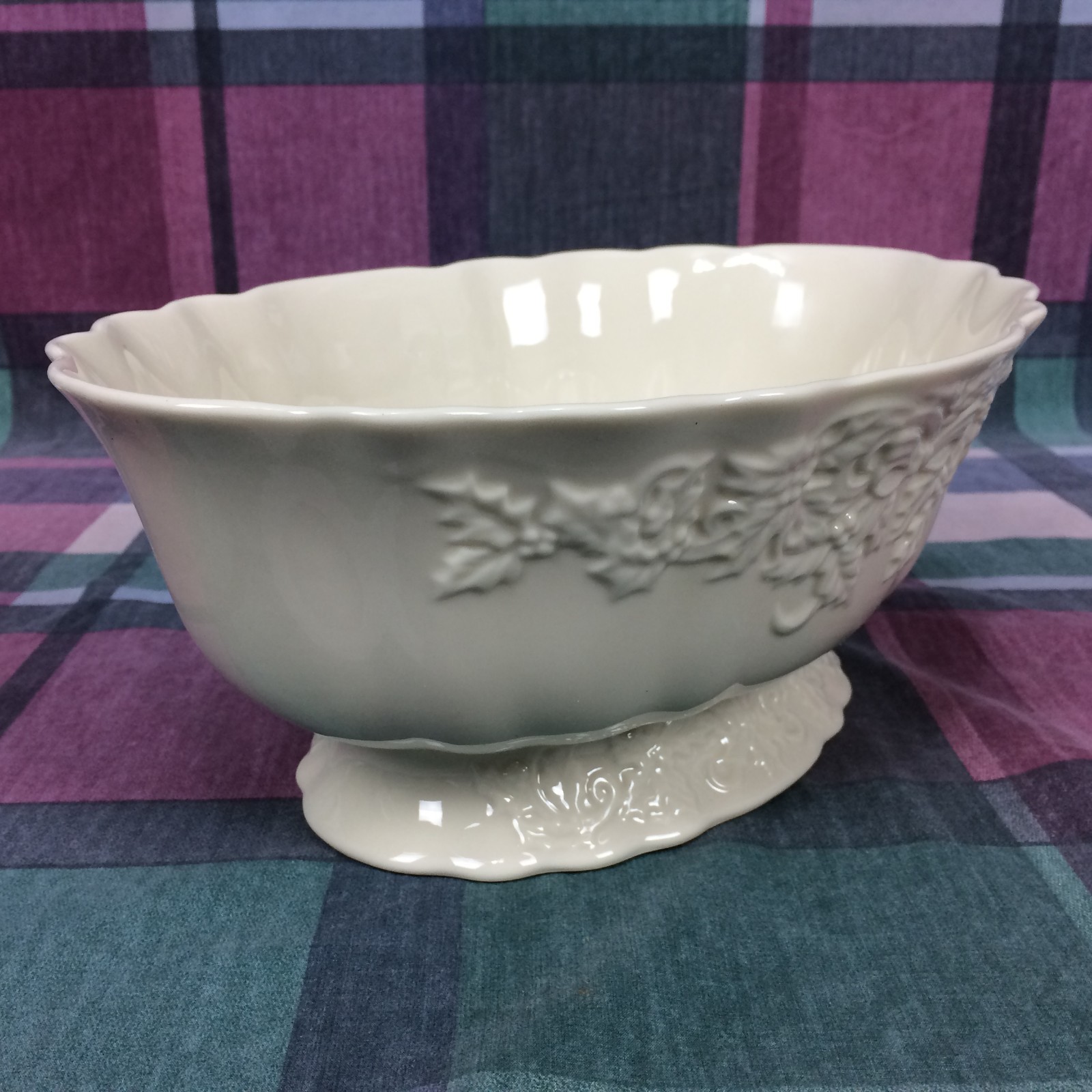 LENOX Centerpiece White Serving Bowl Ribbon Bow Leaf Decorative Special Made USA