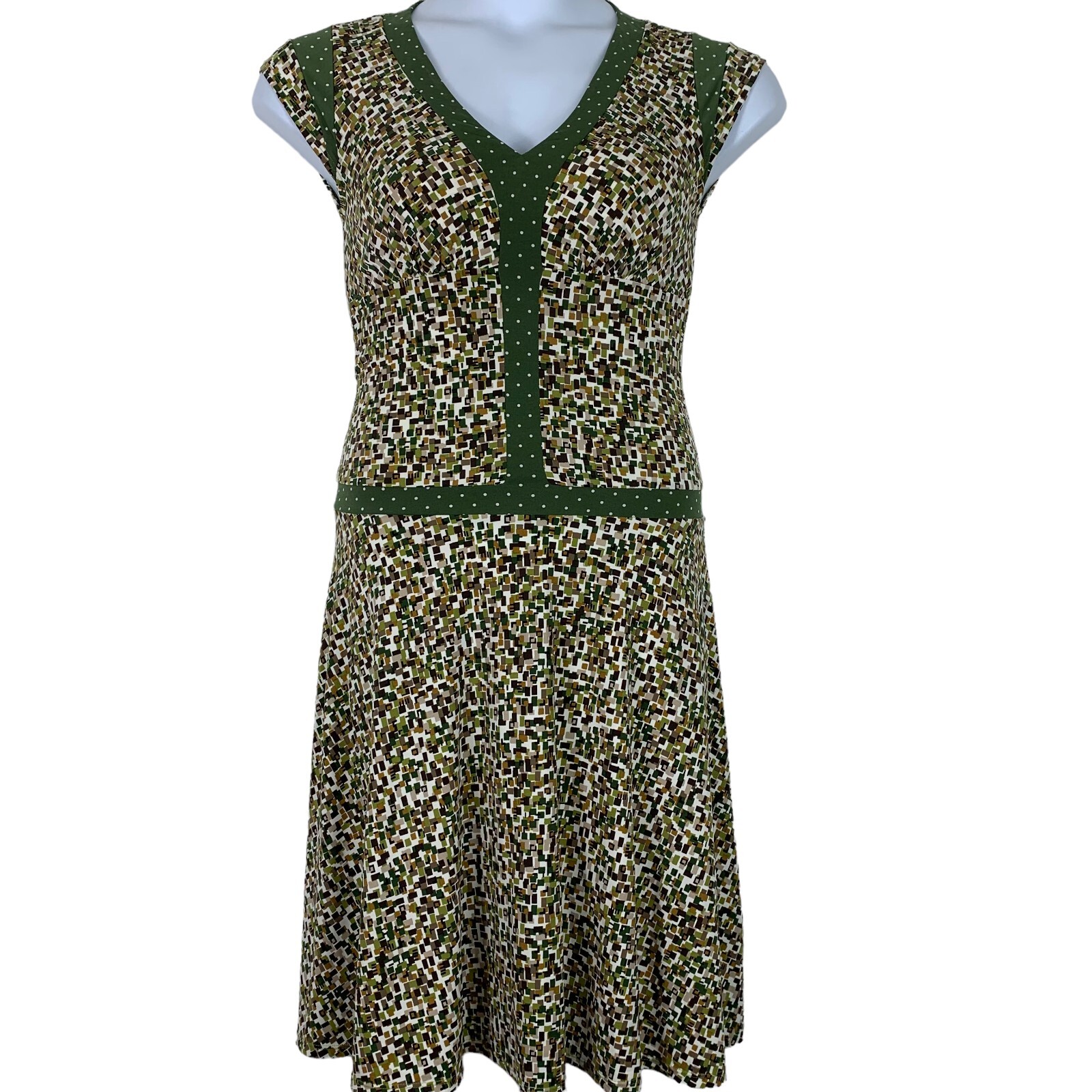 BCBG MAXAZRIA★Polka Dot Lace V-Neck Short Sleeve Dress BC12 BCBGMaxazria Size XS Dress V Neck Geometric Polka Dot Short