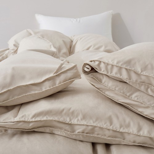 Soft Extra Winter Warm Down Comforter Gusseted Fluffy, King or Queen Bed Blanket