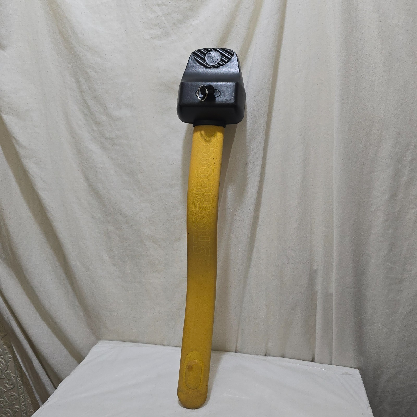 Stoplock  Pro Steering Wheel Stop Lock 1 Key. Yellow & Black. Anti Theft car/van
