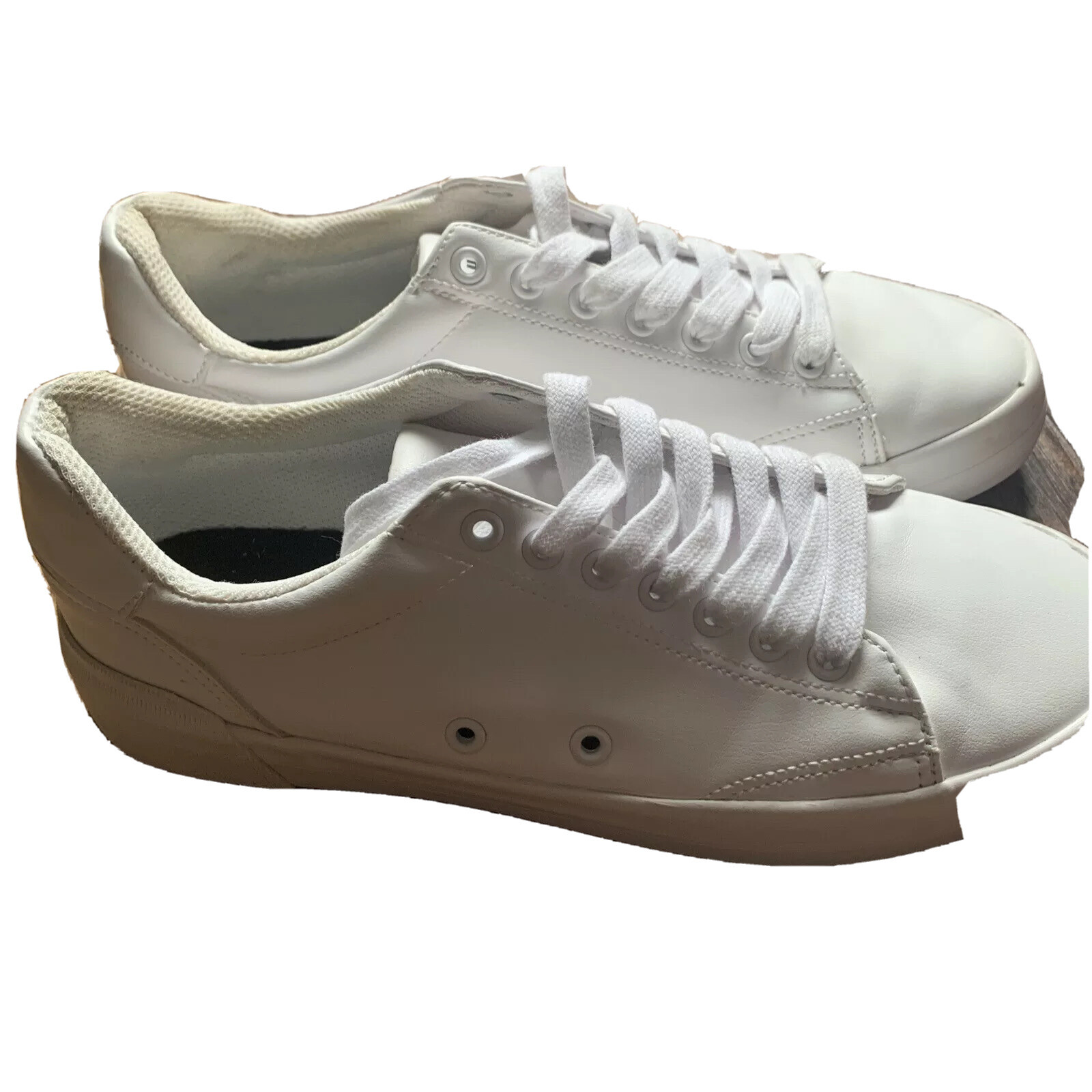 BERSHKA WOMEN S WHITE SNEAKERS SIZE 39 7020/132/001: купить с доставкой из  США, цена 1 927 руб - (165145008561)