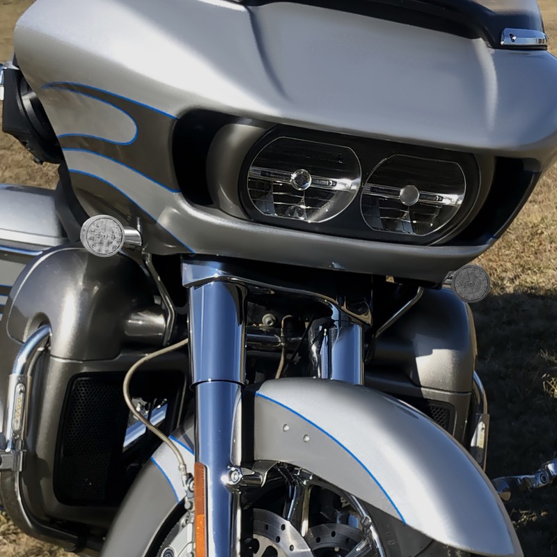 Front Turn Signals Light Fit For Harley Touring Touring Road Glide FLTR 2015-Up