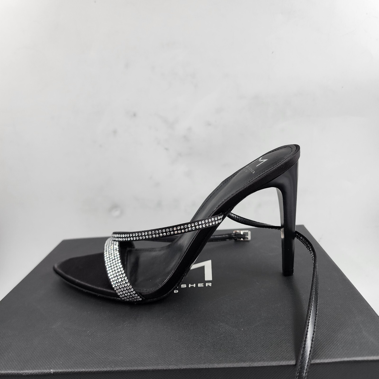 Marc Fisher LTD. Cammile Embellished Ankle Strap High Heels Women's 8.5M Black - Picture 14 of 18