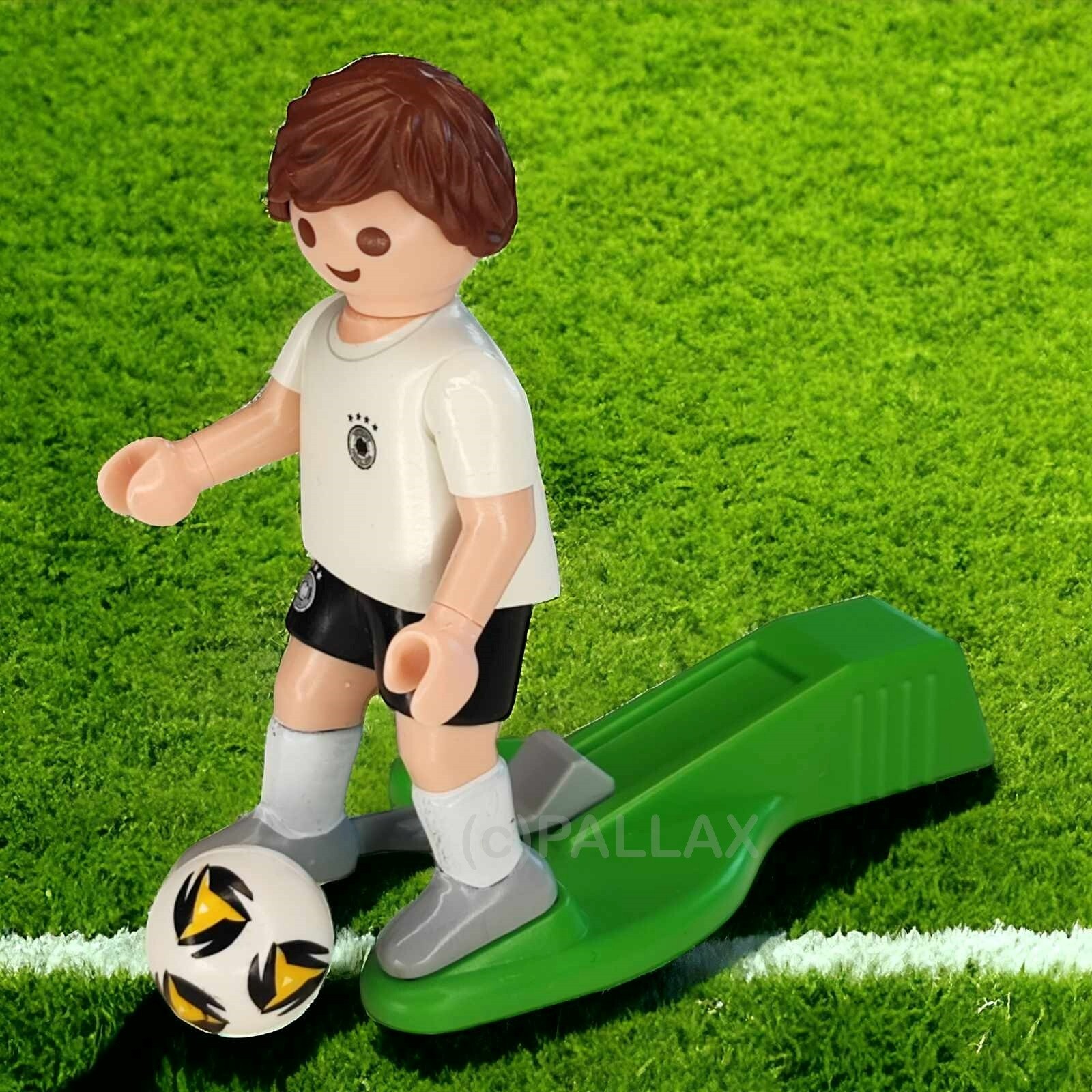 PLAYMOBIL Fußballspieler Tschechien – Mit Kick-Funktion, Torwand & Ball, Für Kinder Ab 5 Jahren