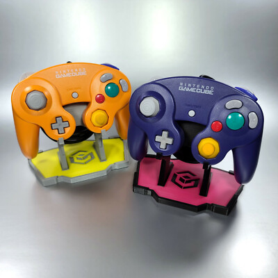 Custom Display Stand for Nintendo GameCube Controller - 3D Printed Multi Colors