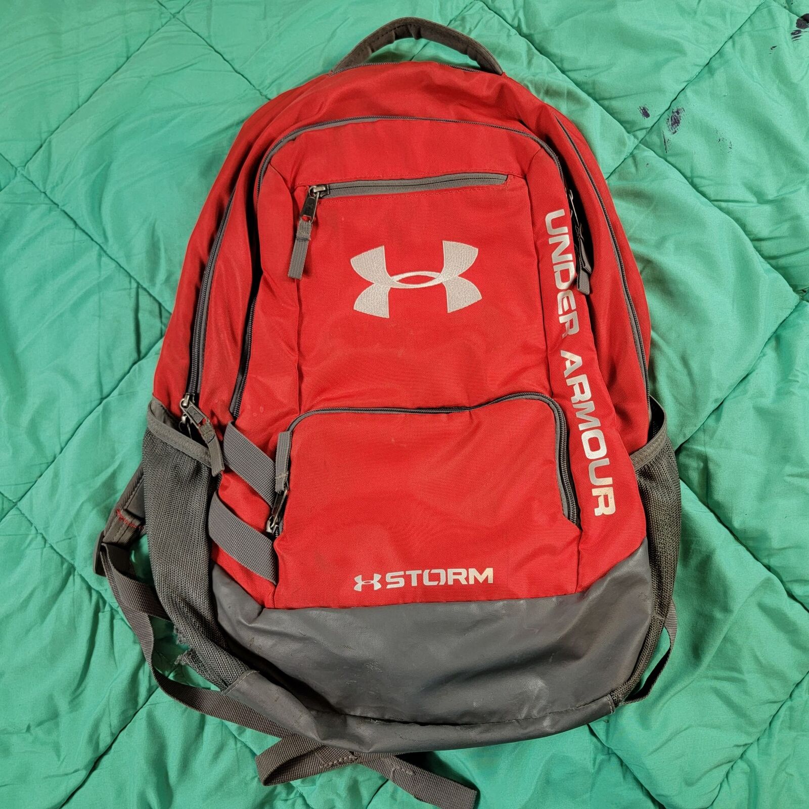Under Armour Storm UA Hustle II Adults Unisex Red Backpack Sports Travel School Under Armour Storm UA Hustle II Adults Unisex Red Backpack Sports Travel School