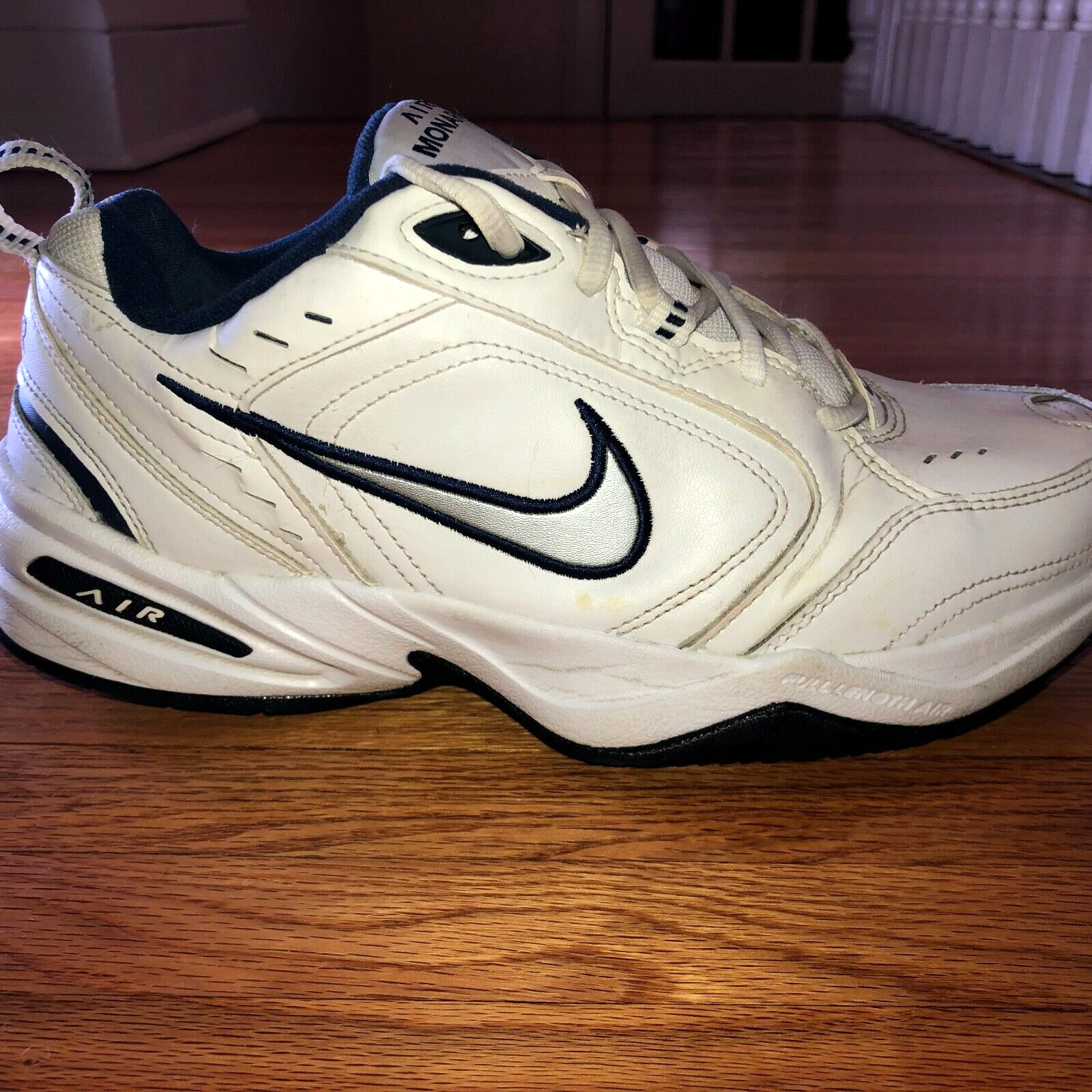 Nike air monarch size 5 cheap