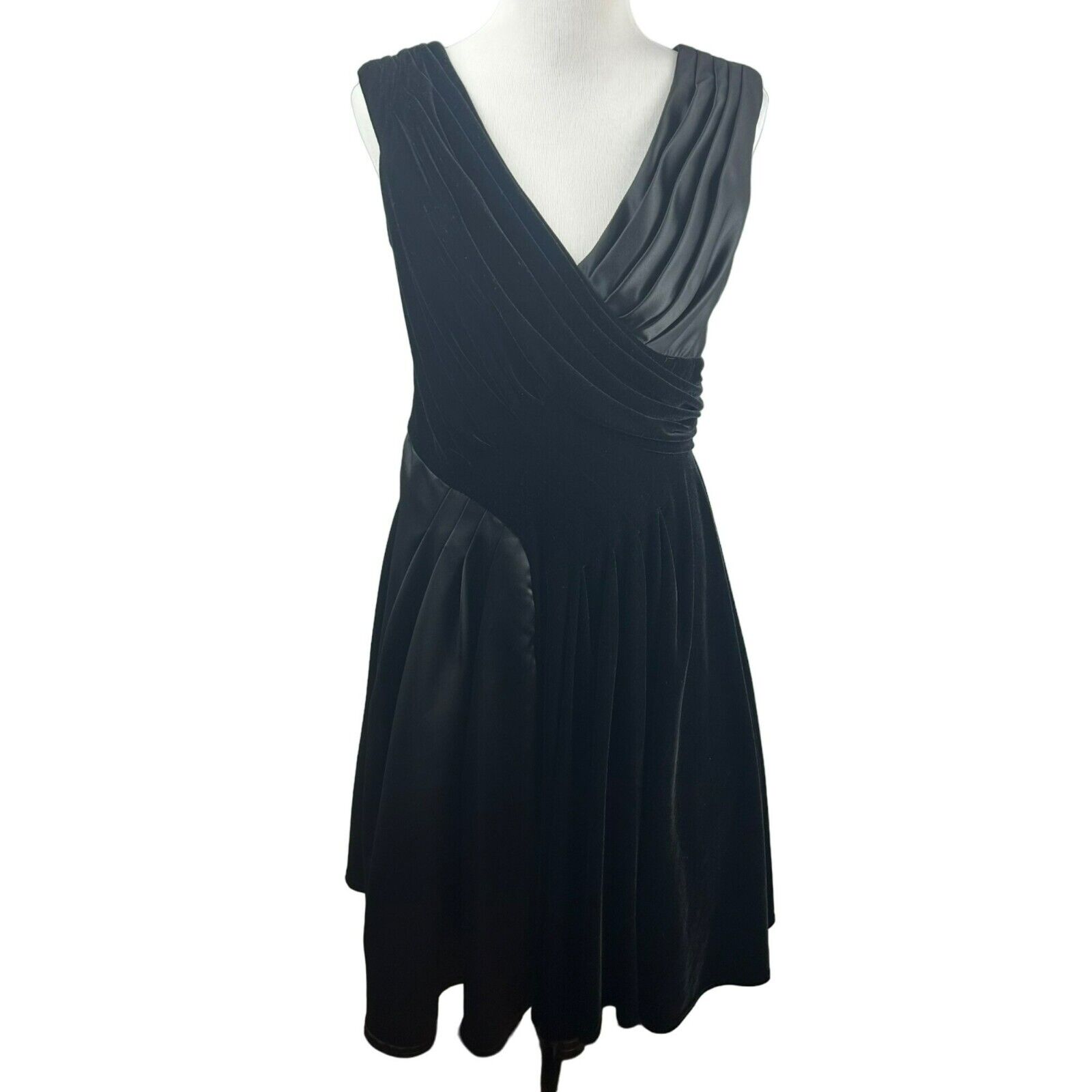Vintage Tadashi Shoji Dress Women 10 A Line Knee Length Vintage Tadashi Shoji Dress Women 10 A Line Knee Length