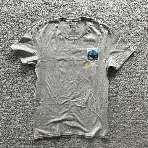 【NATIONAL GEOGRAPHIC】MOUNTAIN CONCEPT GRAPHIC T-SHIRT National Geographic T-Shirt Further Mountain Double Sided