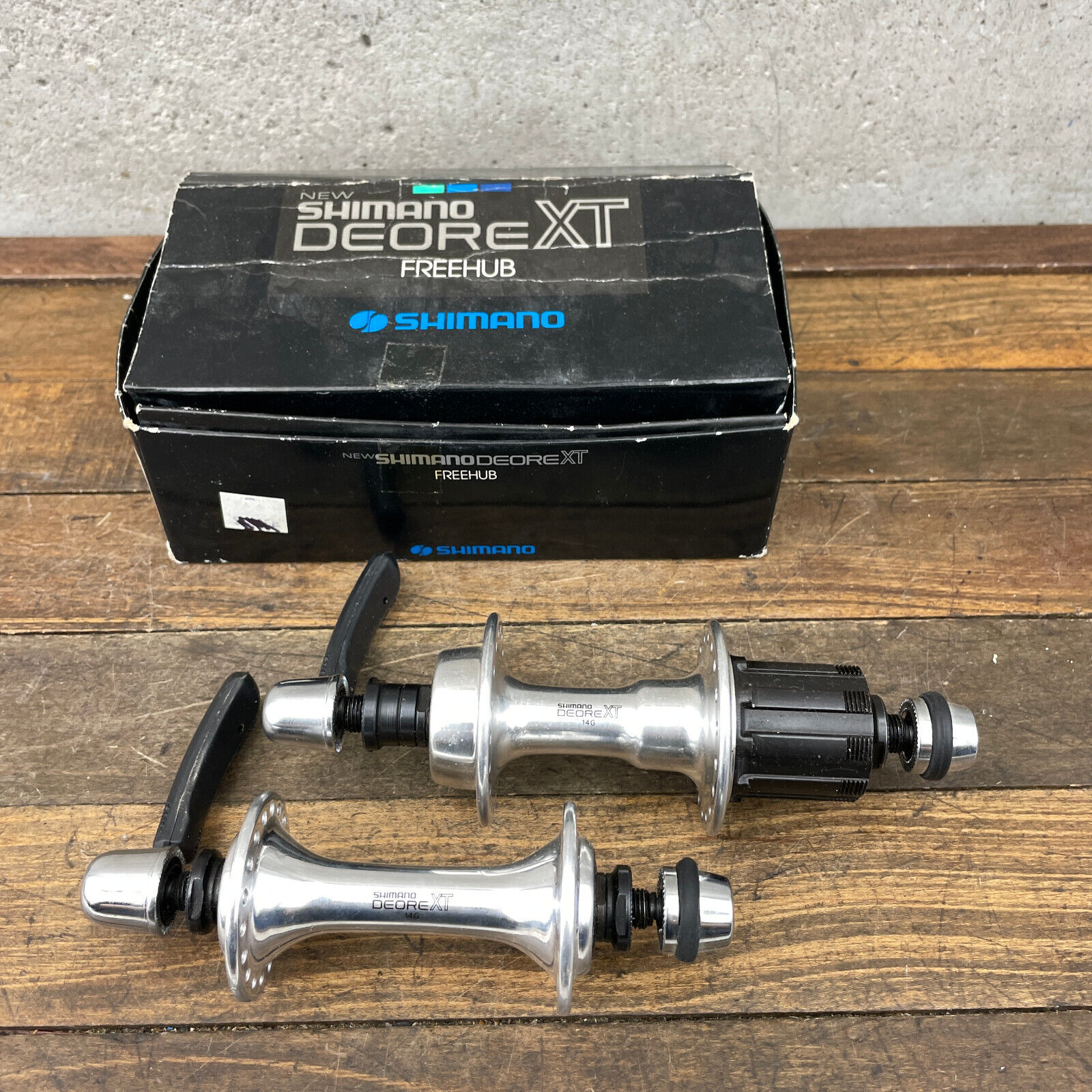 Vintage Shimano Deore XT Hub Set NOS UNIGLIDE FH-M730 36 Vintage Shimano Deore XT Hub Set NOS UNIGLIDE FH-M730 36