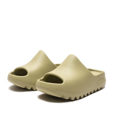 Adidas yeezy hotsell preschool