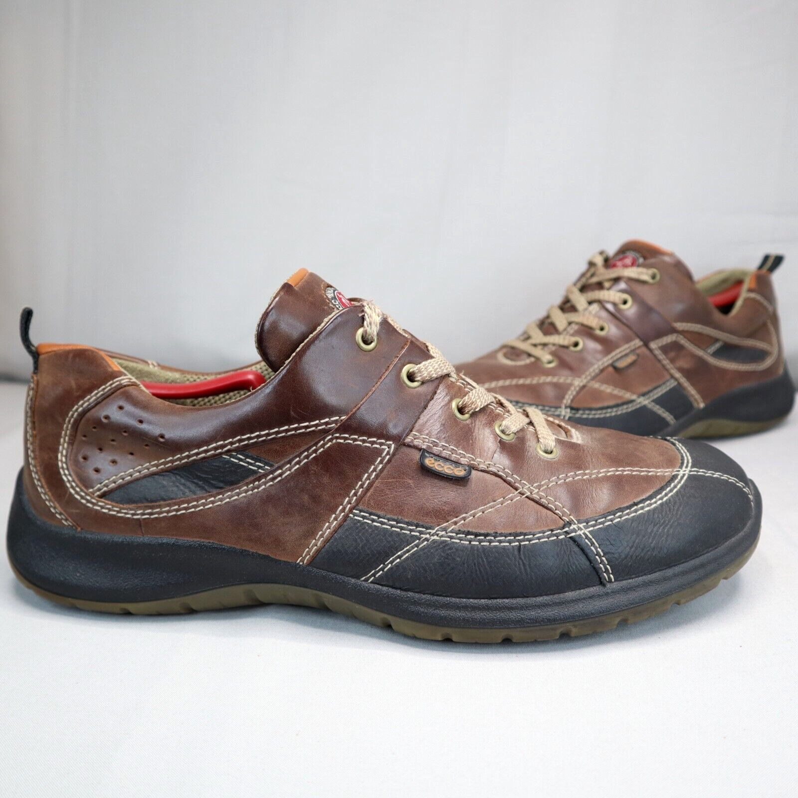 ecco walking shoes