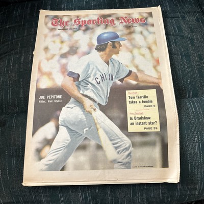 1970 SEPTEMBER 26 THE SPORTING NEWS JOE PEPITONE OF THE CHICAGO CUBS Newspaper